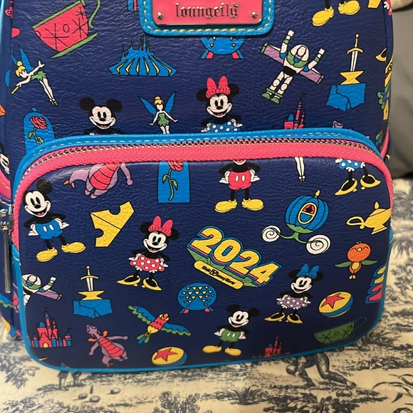 Mickey Mouse and Friends Loungefly Mini Backpack, NWT - Picture 6 of 17